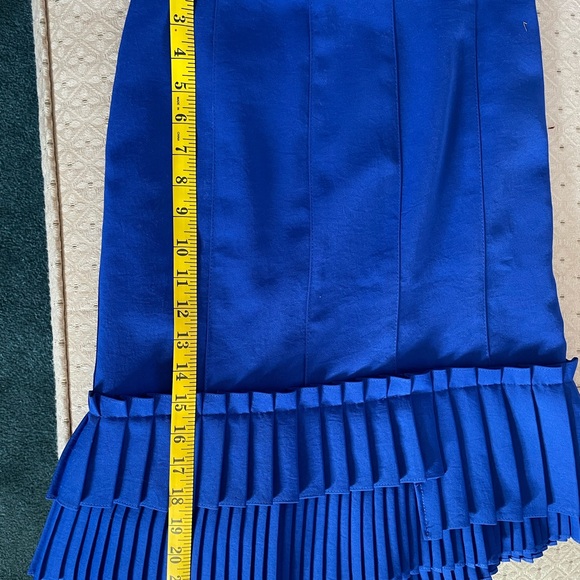 Pleated royal blue skirt - Picture 3 of 5